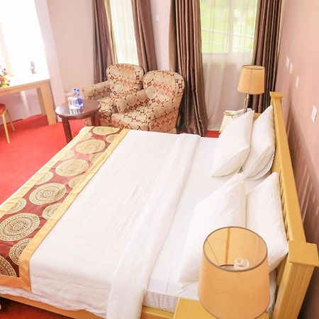 Hotel 7 Seasons Entebbe Eksteriør bilde